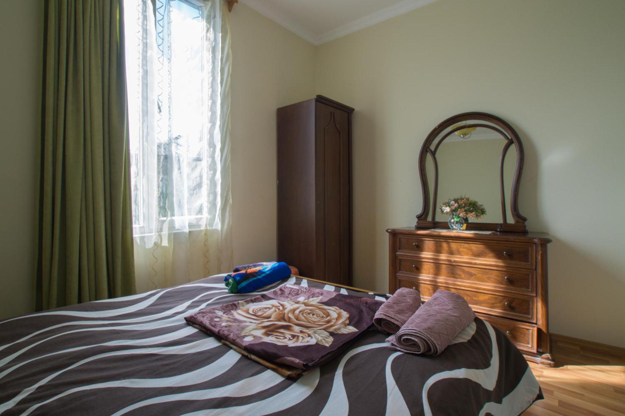 Rezo'S Ranch Apartment Samtredia ภายนอก รูปภาพ
